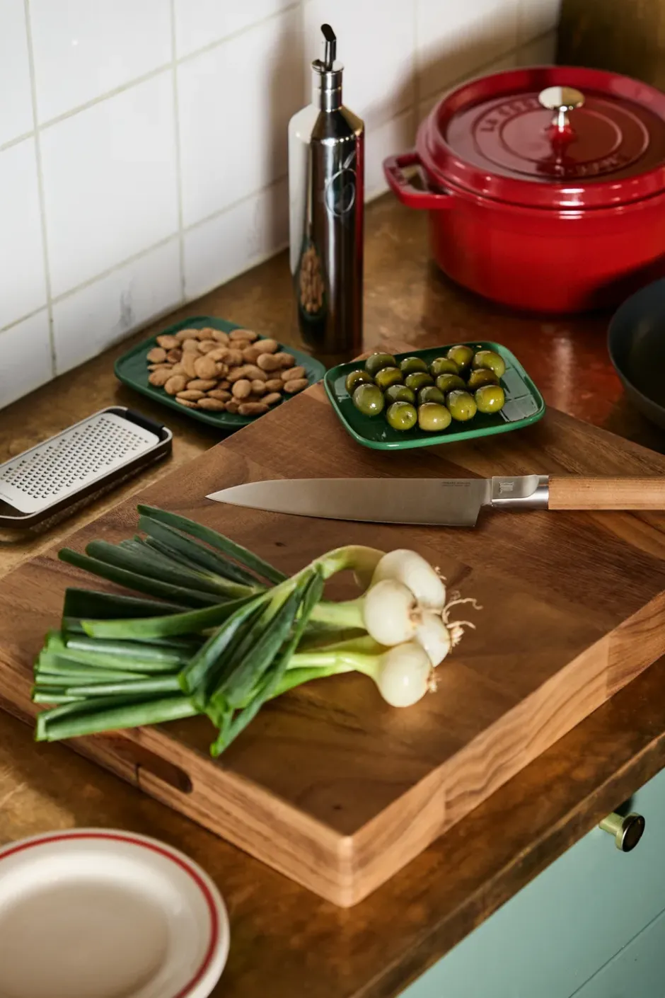 Staub rund gryta i gjutjärn 3,8 l, röd