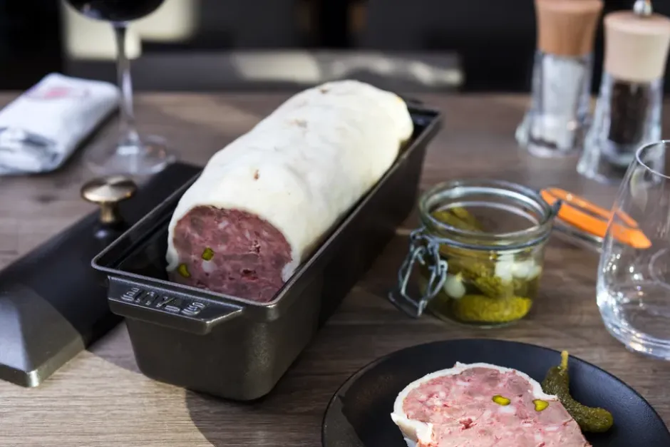 Staub Terrine ugnsform gjutjärn svart, 30x11 cm