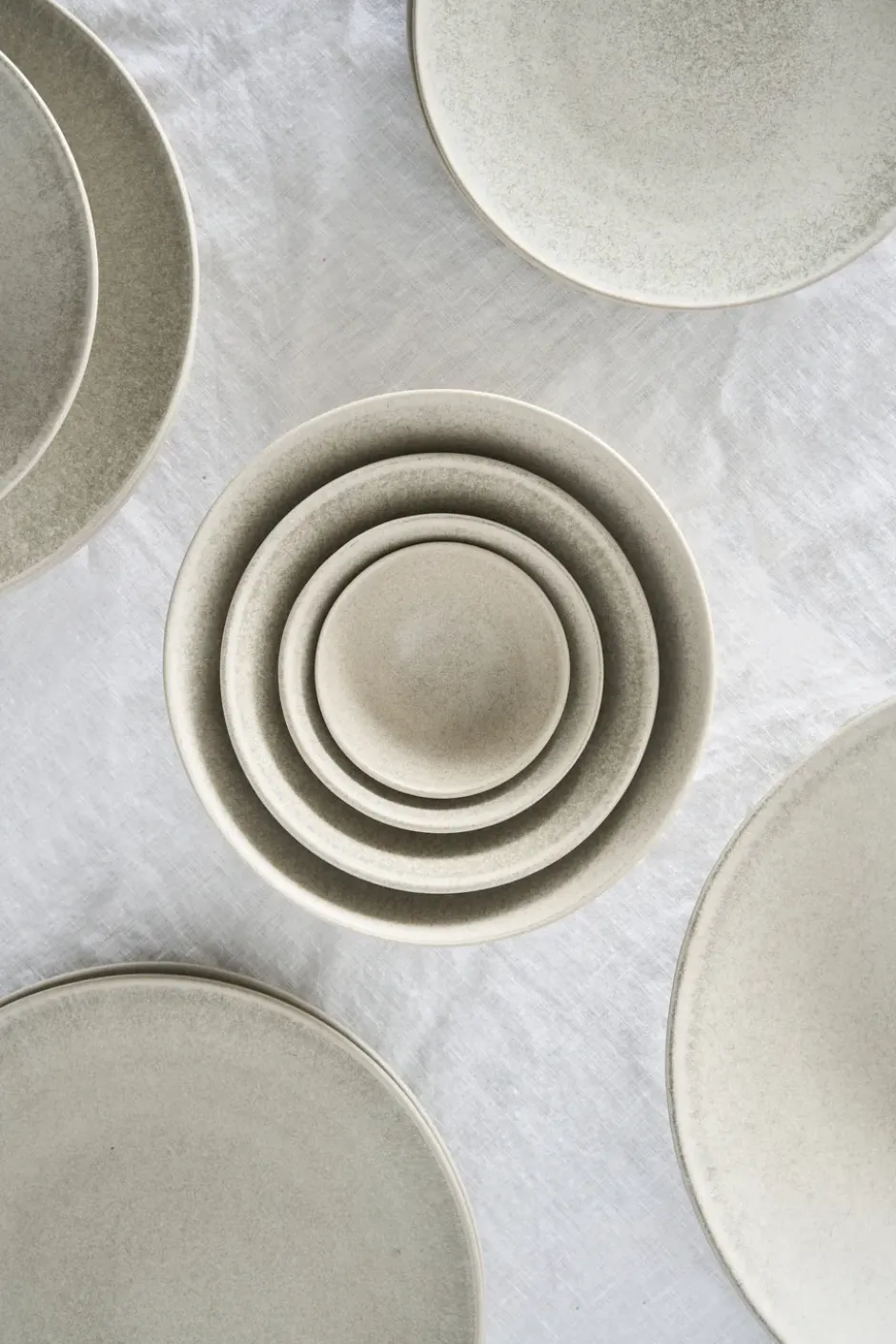 Terra mattallrik, Beige stengods, Ø26,5 cm