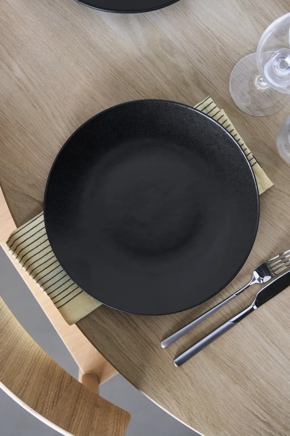 Terra mattallrik, Svart stengods, Ø26,5 cm