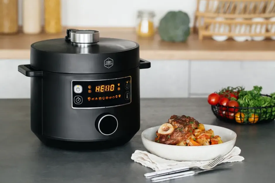 Turbo Cuisine QK7548S0 multikokare 3,2 L, Svart